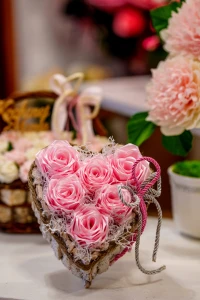 Dekoracja "Serce Róż"