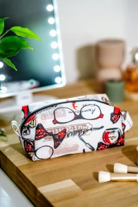Kosmetyczka "Stylowy Akcent"